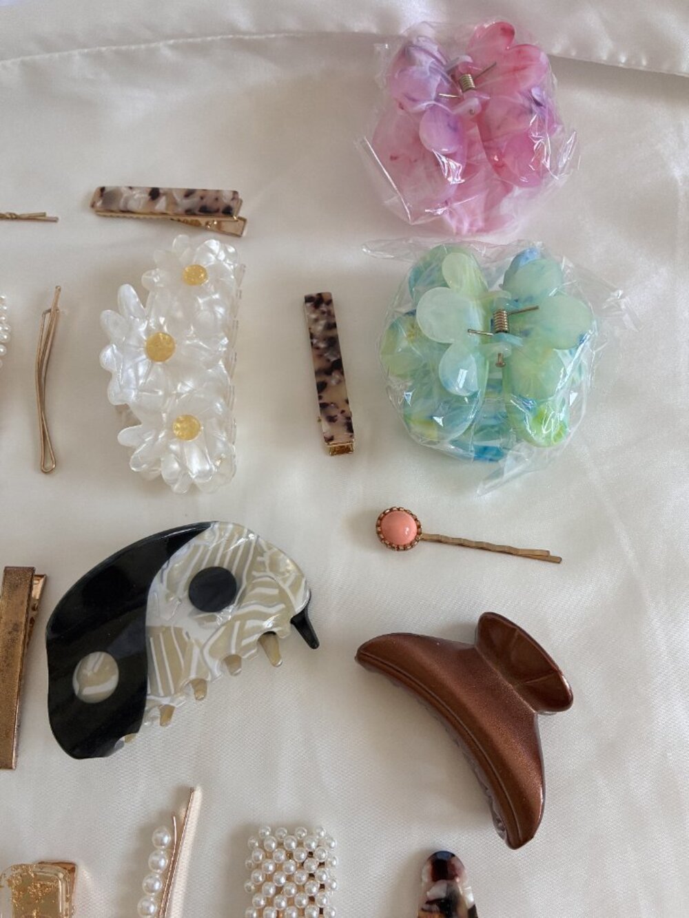 Hair Accessory Bundle - Picture 5 of 7